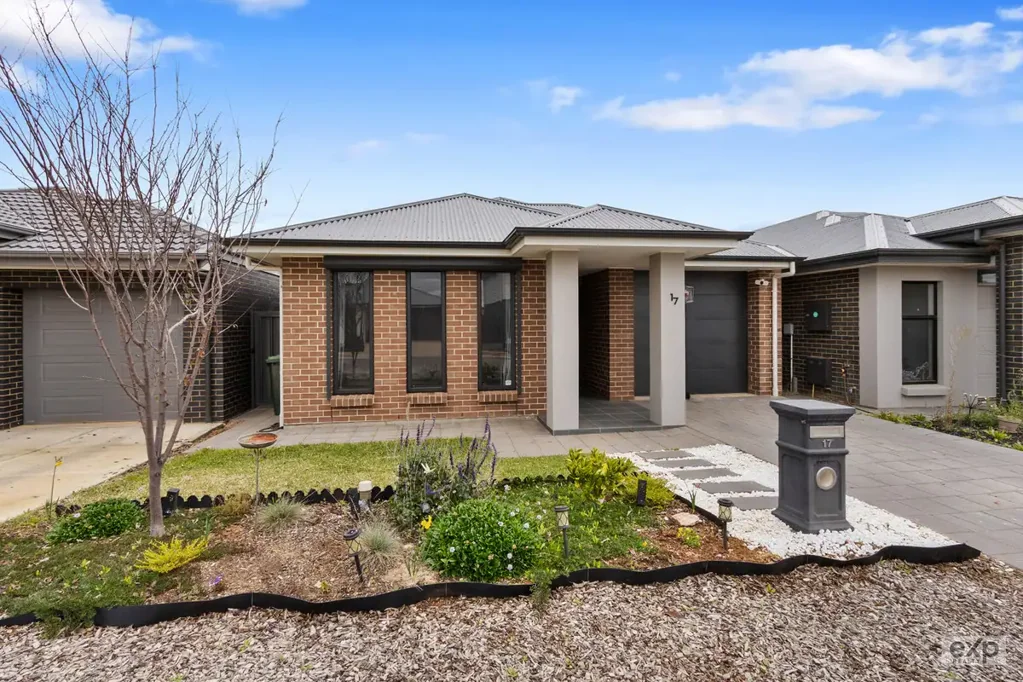 Evanston Gardens 3房  Ready to move into - First open Sunday 9th August 11:30am