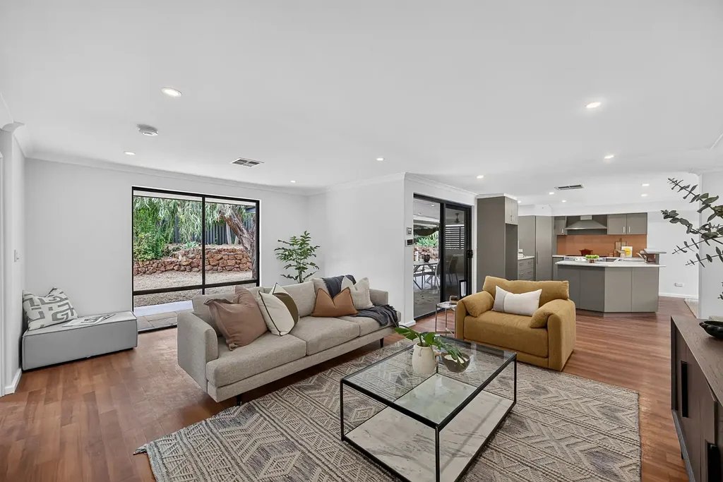 Hillarys 4房  Space, Comfort & Easy Family Living