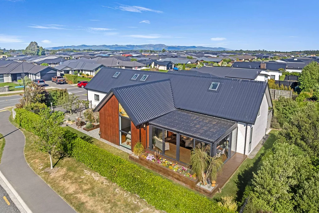 Rolleston 4कमरा An Architectural Standout with Soul