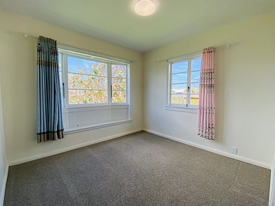 4 bedroom house opposite St Luke's Mall