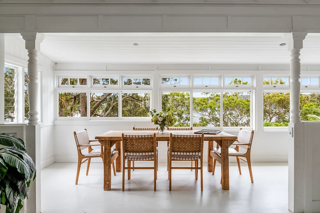Palm Beach 5غرفة نوم A Pittwater Retreat of Timeless Charm and Modern Romance