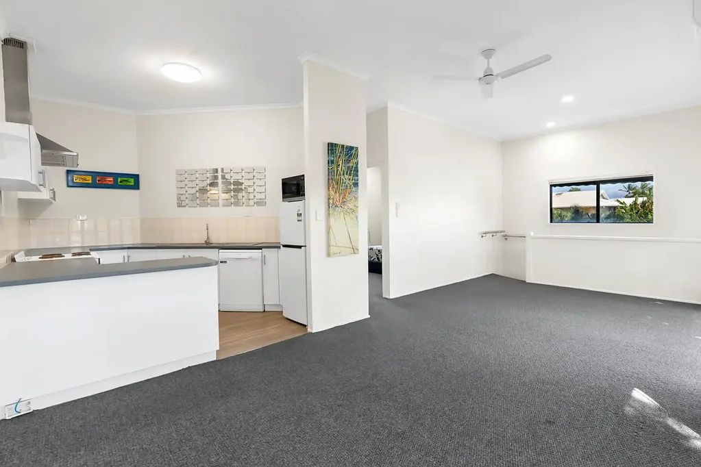 Yorkeys Knob 2غرفة نوم Secure Beachside Living with Internal Garage Access – Move In Ready!