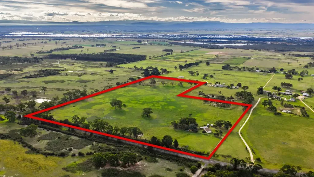Longford EXCEPTIONAL LONGFORD FARMLET WITH OPTIONS
