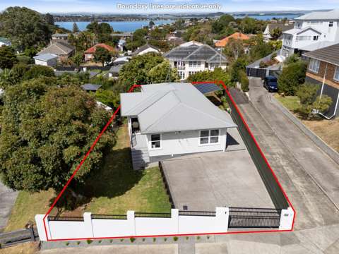 Royal Oak 3房  Freehold Family Home, Great Location, tick..
