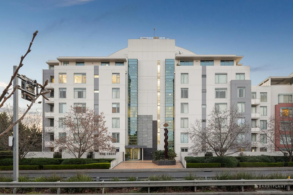 4004/2 Sovereign Point Court, Doncaster, VIC 3108