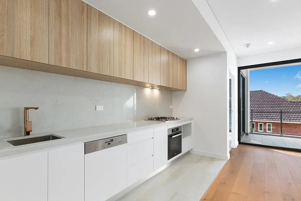 STYLISH AND CONVENIENT 1 BEDROOM UNIT WITH EXTRA STUDY