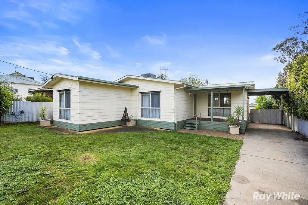 Coolamon 3 Slaapkamer Comfortable Family Living Close to the Town Centre