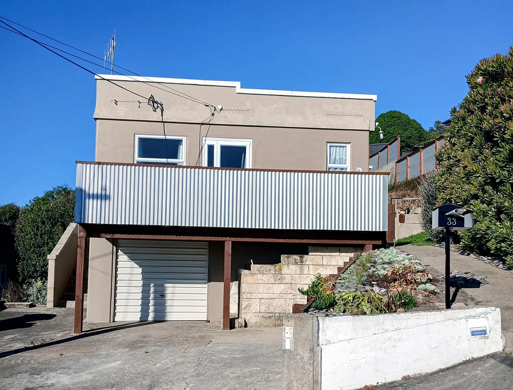 SEMI FURNISHED FIXED TERM LEASE