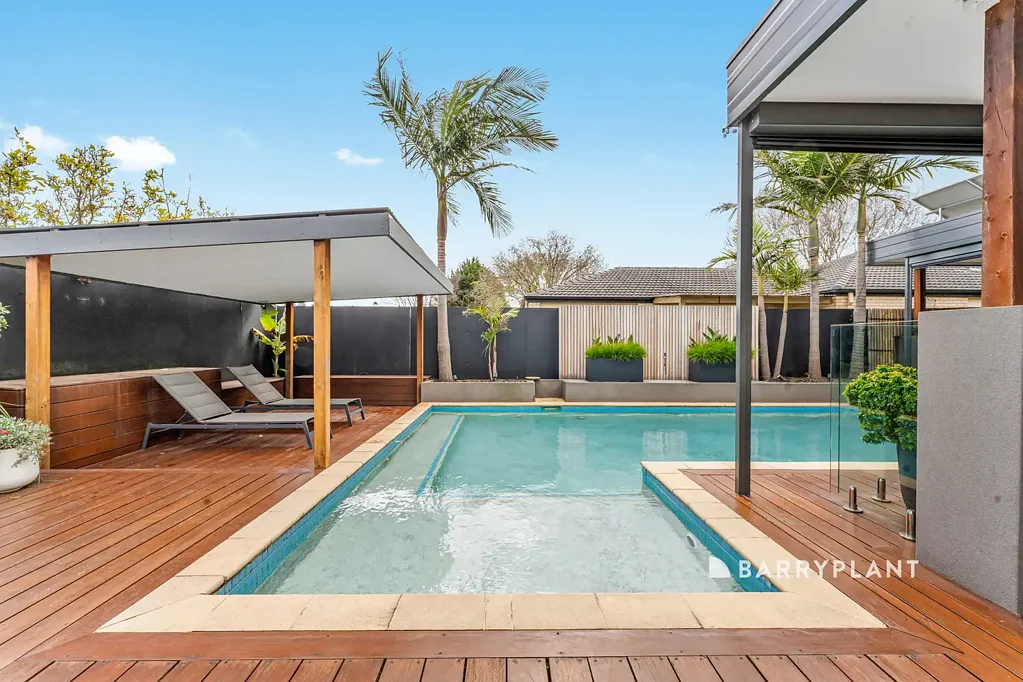 Beaconsfield 5Kwarto Exceptional Family Living in Beaconsfield's Best Pocket!