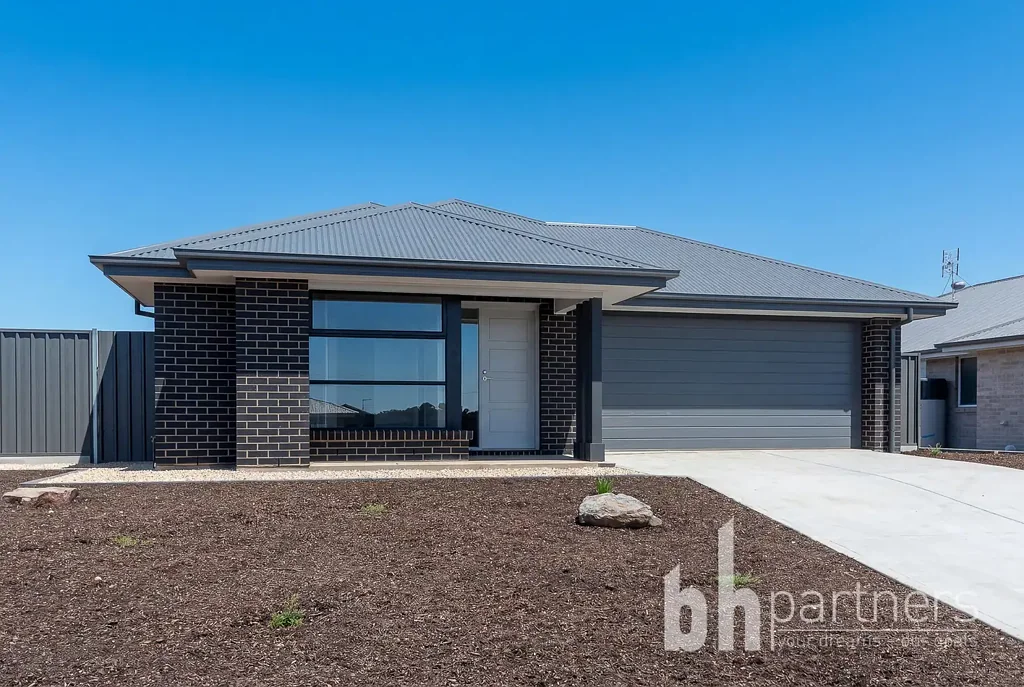 Pristine living in Paddlesteamer Estate