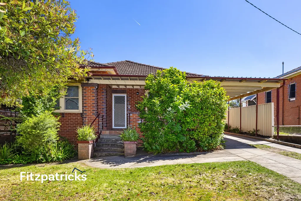 13 Sunshine Avenue, Turvey Park, NSW 2650