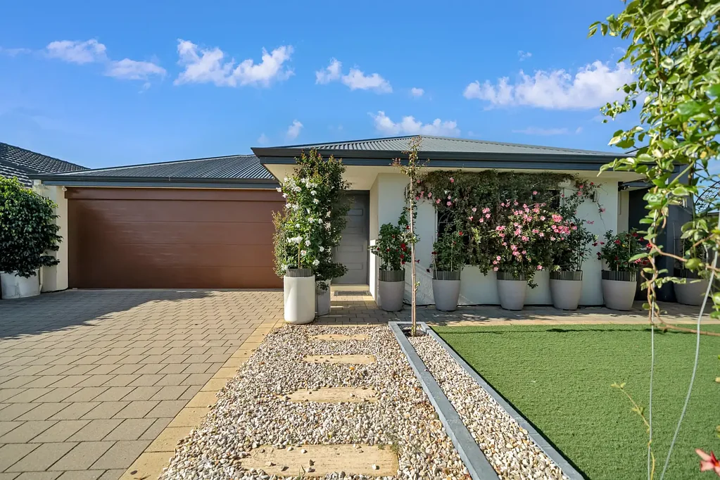 16 Lancefield Crescent, Maddington, WA 6109