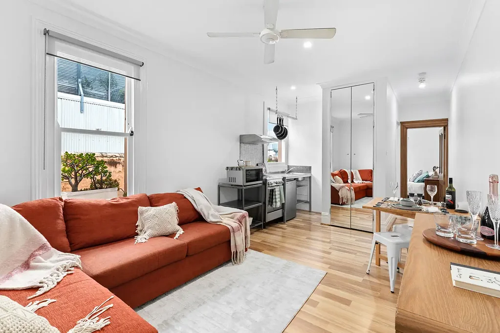 Top Floor Apartment in a Prime Lifestyle Location