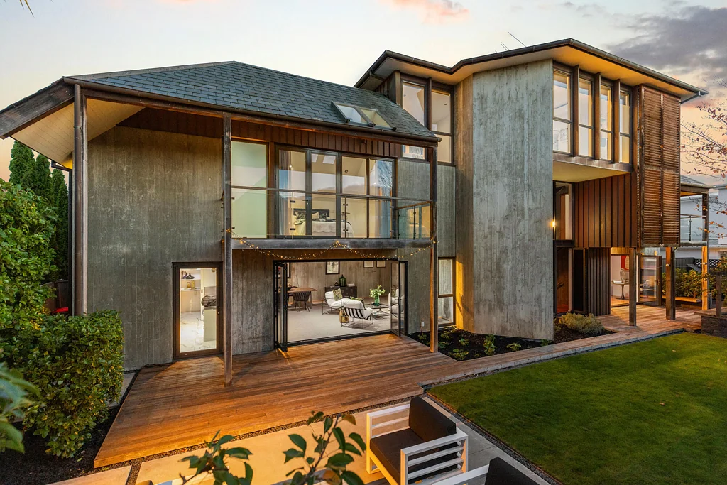 Merivale 4 Bedroom Architectural Masterpiece - Design & Location