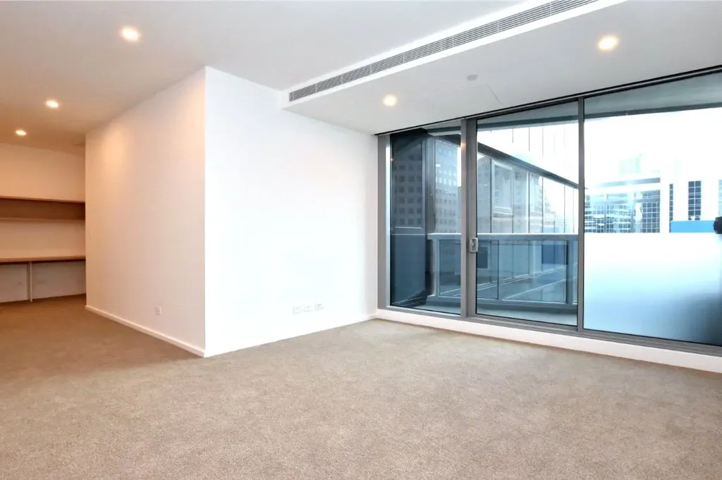 CHIC ONE BEDROOM APARTMENT LOCATED IN HEART OF SOUTHBANK
