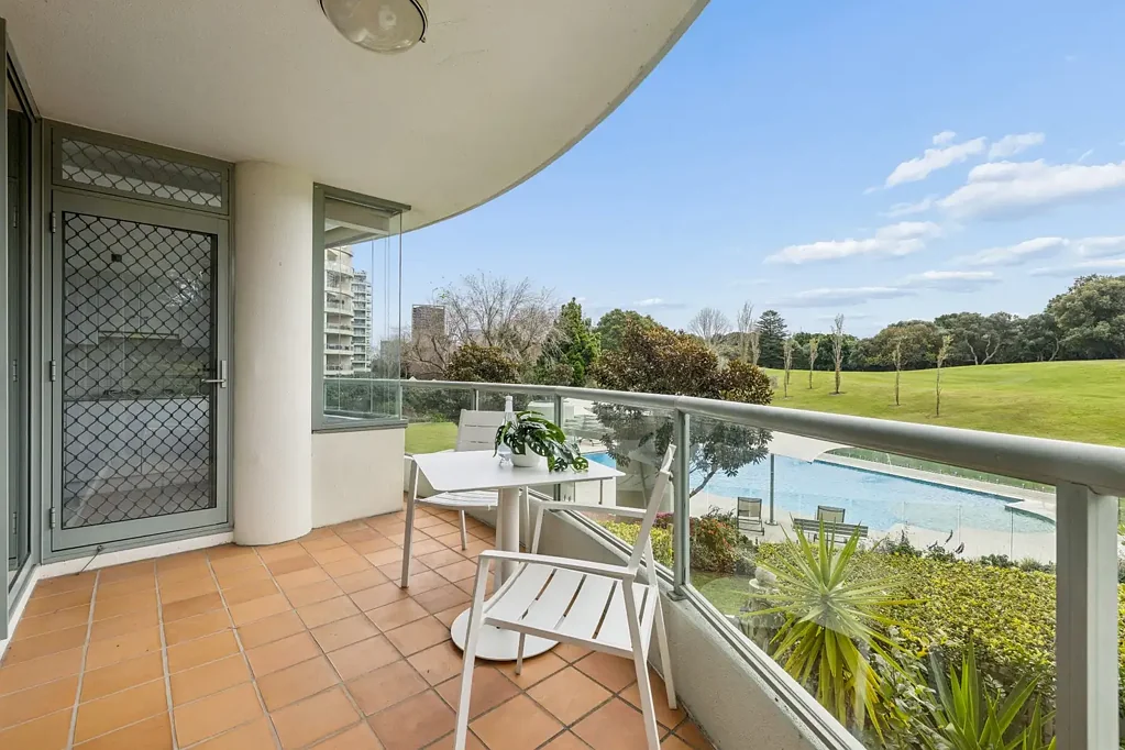 Kensington 2房 双砖超大公寓 - 139 平方米 Double Brick Oversized Apartment - 139 Sqm2