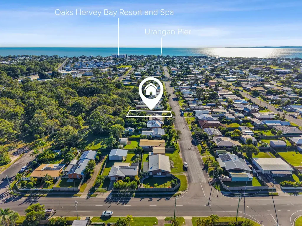 Urangan 4कमरा PARKLAND VIEWS – MASSIVE FAMILY HOME IN A PRIME URANGAN LOCATION
