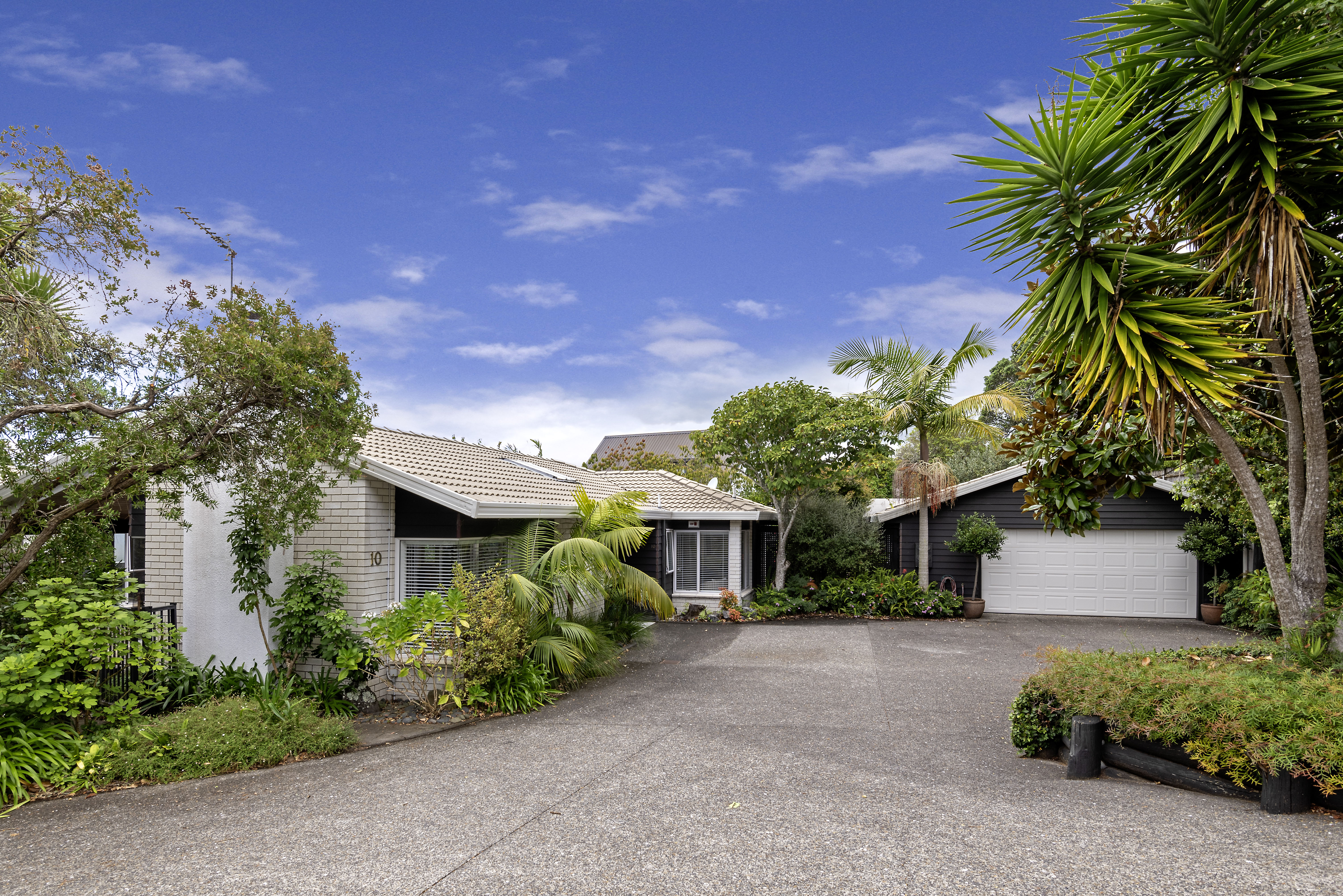 10 Paparoa Road, Cockle Bay, Auckland - Manukau, 4 Kuwarto, 0 Banyo, House