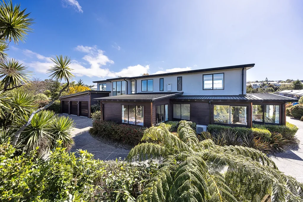 Mornington 4कमरा Luxury Residence with 14 Car Garaging