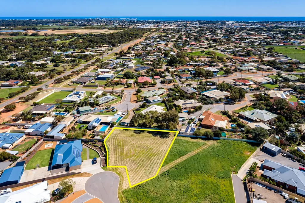 12 Macranda Place, Woorree, WA 6530