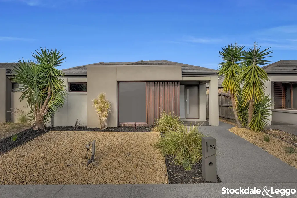 Point Cook 4ห้องนอน Charming Family Home in Prime Saltwater Location
