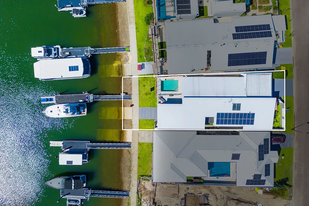 Port Macquarie 4Kwarto An Exclusive Deep-Water Residence Designed for Modern Living