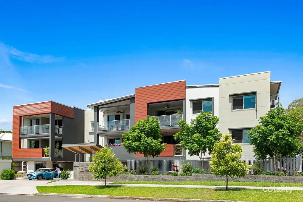 Carina 2Habitaciones Exclusive Top-Floor Living with Leafy Parkland Outlook