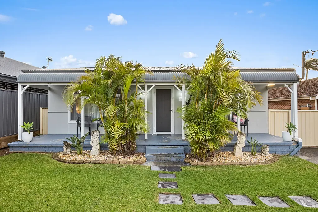 284 Shellharbour Road, Barrack Heights, NSW 2528