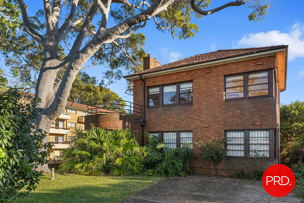 SPACIOUS & CONVENIENT IN A GREAT LOCATION.