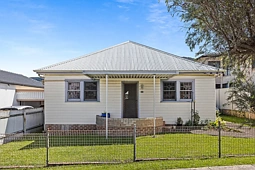 14 Robert Street, Corrimal
