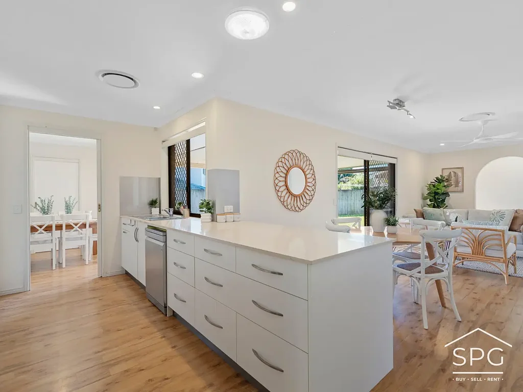 Tingalpa 4Zimmer Parkside Family Living with Space to Grow