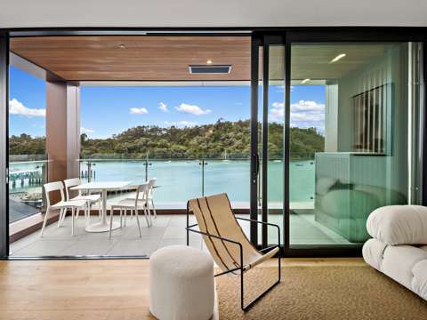 Hobsonville 2房  Embracing Extraordinary, New at Catalina Bay