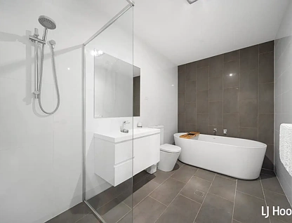 20B Ballow Crescent, Macgregor, ACT 2615, 4房, 2浴, House