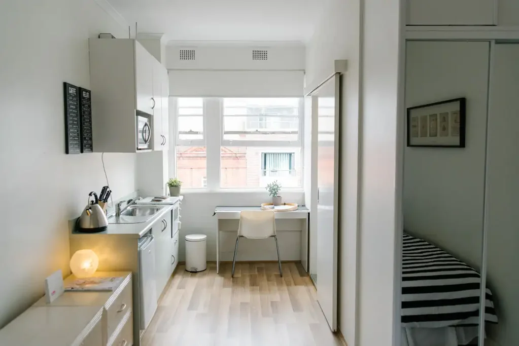 Fully Furnished Studio Apartment in the Heart of Surry Hills
