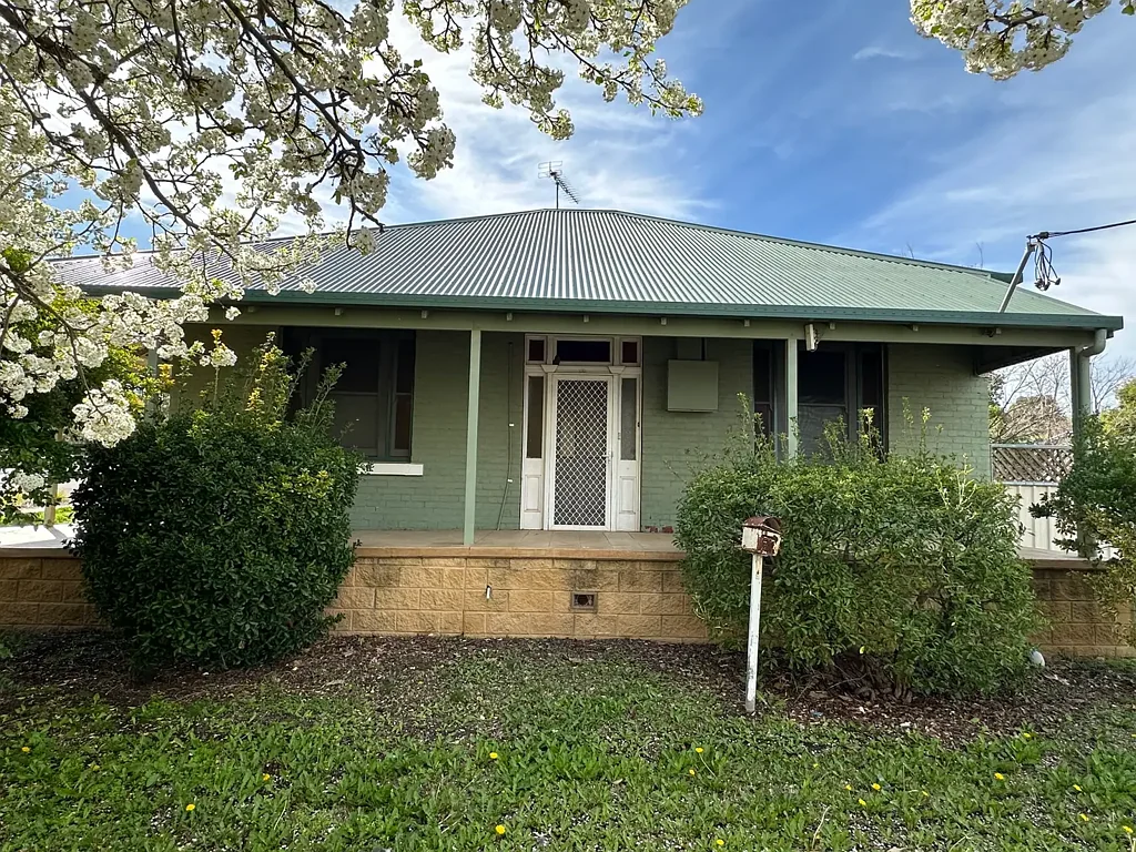 71 Currajong Street, Parkes, NSW 2870