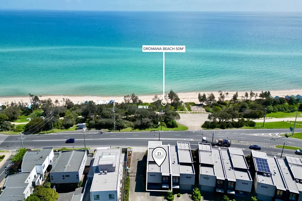 Dromana 4 Bedroom BEACHFRONT RESORT LIFESTYLE
