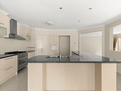 14 Charles Conder Place, Berwick, VIC 3806, 5 Schlafzimmer, 2 Badezimmer, House