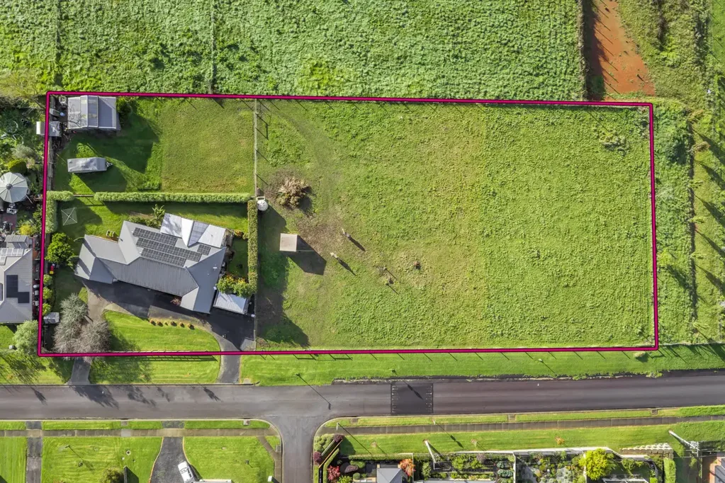 Neerim South 4房  Space, Views & Future Potential on 6,132m² in Town