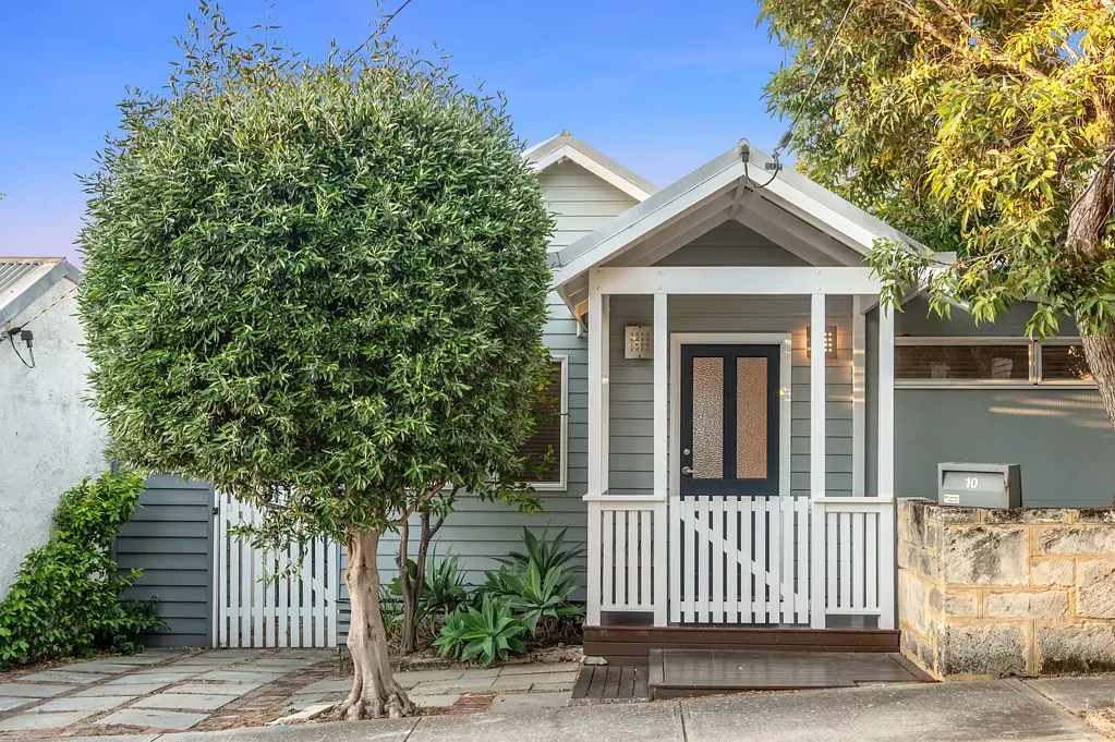 10 Staples Street, North Fremantle, WA 6159