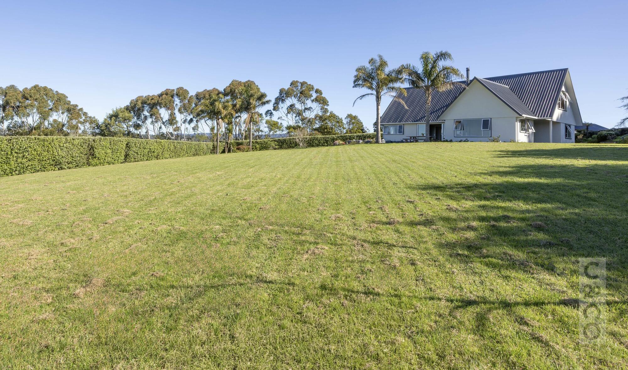 221 Amreins Road, Taupaki, photo 8