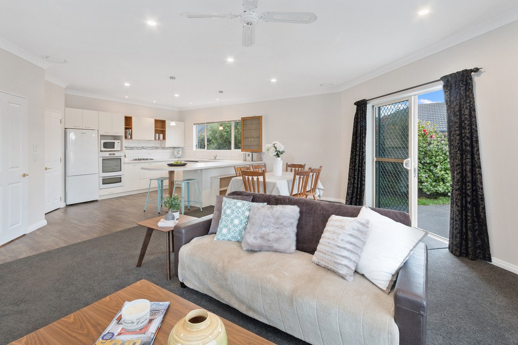 15 Sutton Place, Dallington, Christchurch, 6 Schlafzimmer, 0 Badezimmer