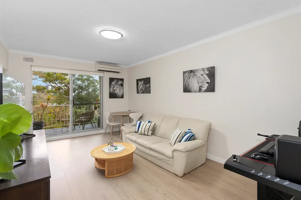 2/15 Burne Avenue, Dee Why, NSW 2099