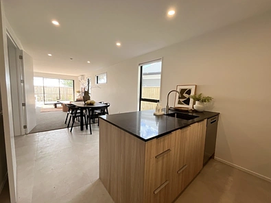 Brand new 3 bedroom in Spreydon