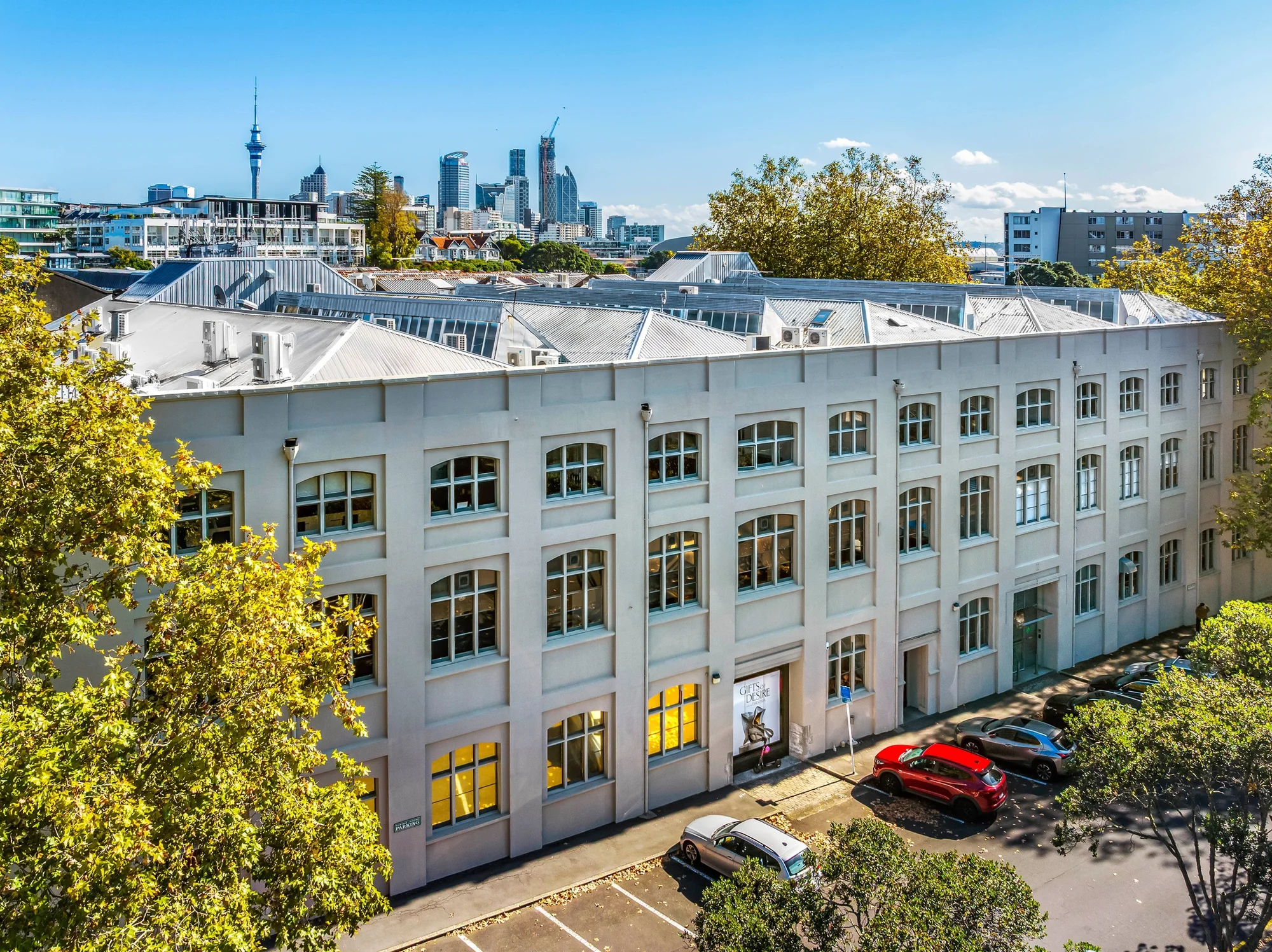 Parnell  Versatile workspace in the iconic Textile Centre