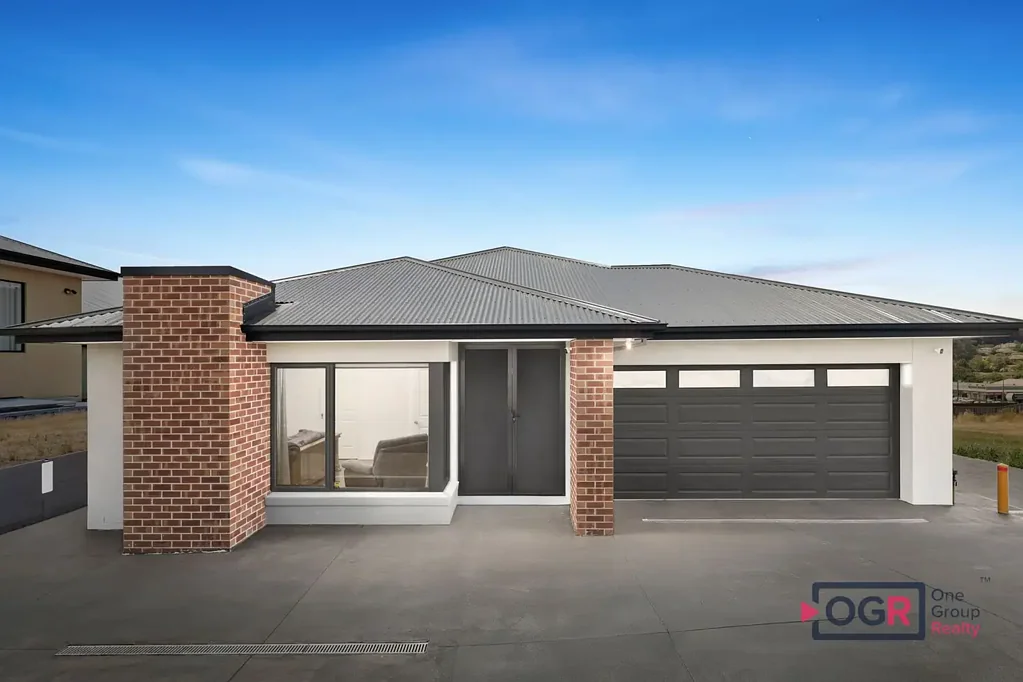 Kilmore 4બેડરૂમ Walking distance to Coles, Aldi, School and local shops