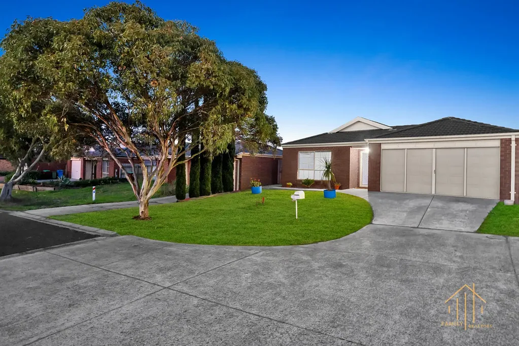 18 Fishburn Place, Cranbourne West, VIC 3977