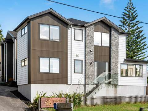Sunnyvale 5Moenga Title Grand Coastal Elegance!