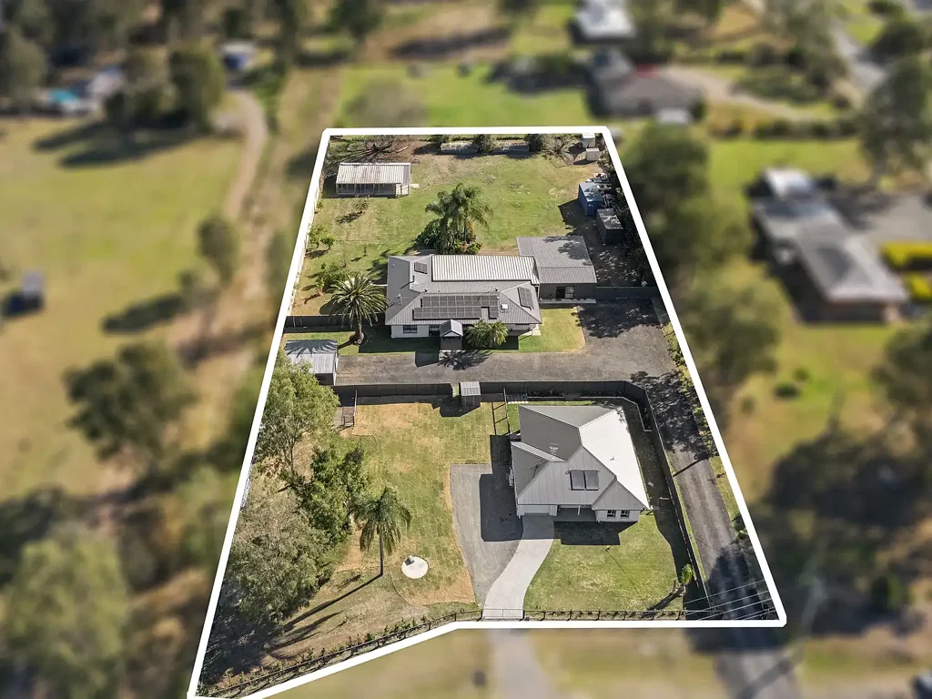Fernvale 7ห้องนอน Ultimate Dual Living Acreage with Business Potential on 5103m²