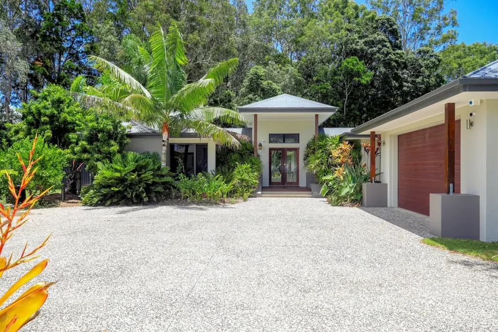 10a Kalinda Court, Toogoom, QLD 4655