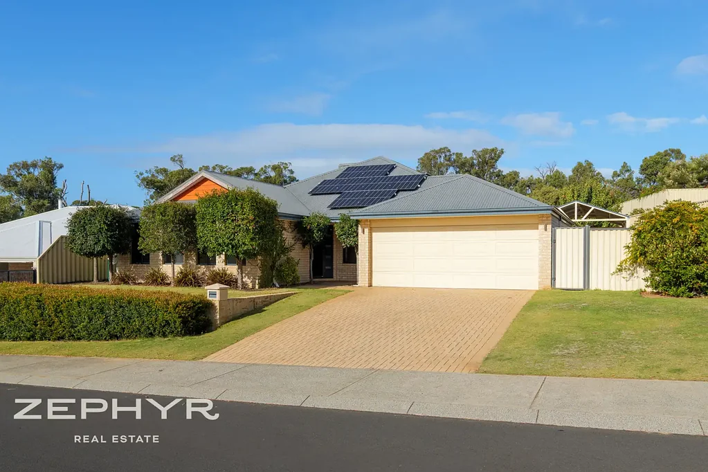 Dalyellup 4房  Excellent opportunity to secure a modern family home in a peaceful setting.